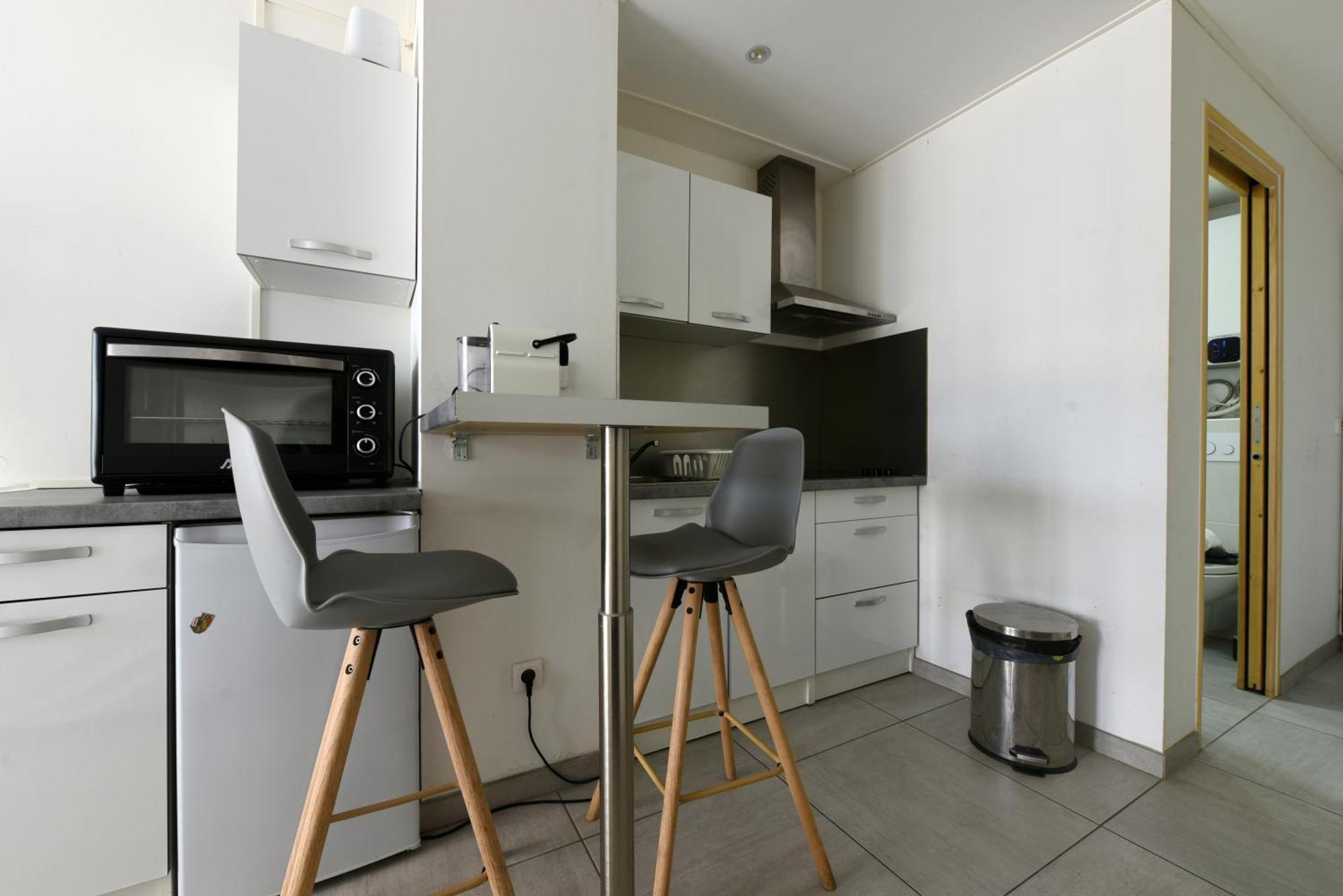 Provencal Studio Netflix Appart-Hotel-Provence La Fare-les-Oliviers ภายนอก รูปภาพ